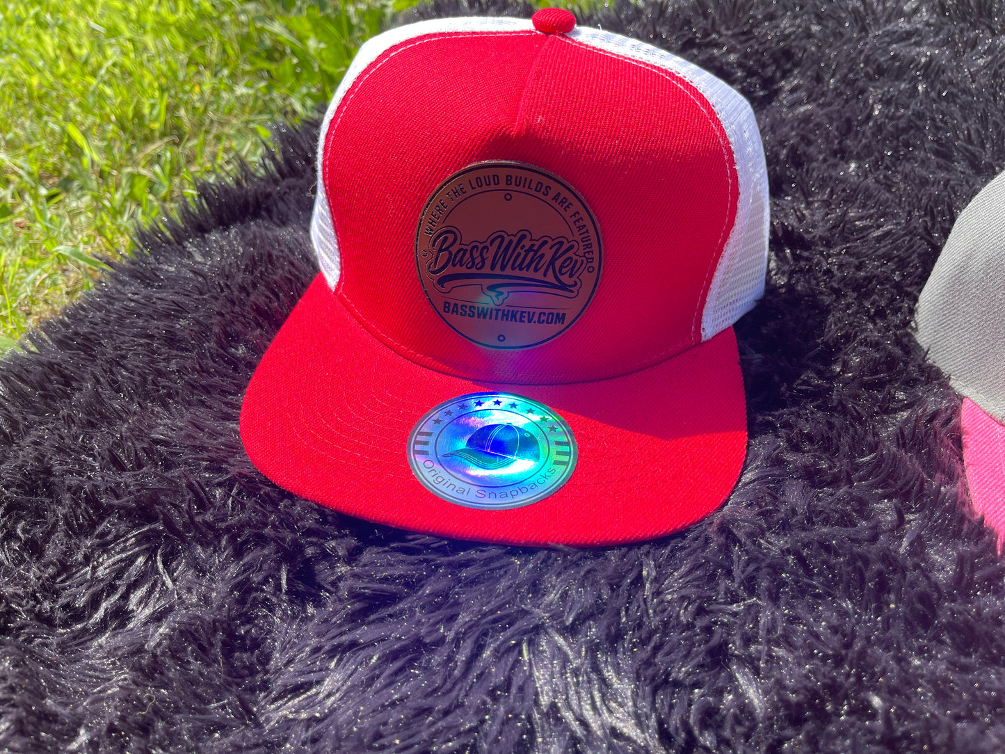 BASSWITHKEV RED/WHITE 5 PANEL SNAPBACK MESH 2 TONE CAP